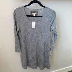 WOMENS NEW WITH TAGS TOP SIZE MEDIUM